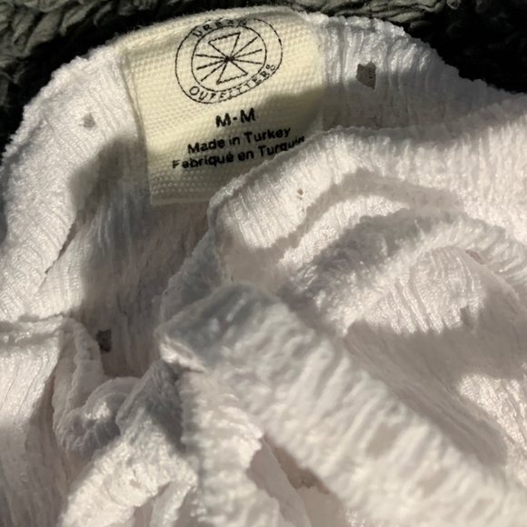 Uo eyelet top - Picture 6 of 6